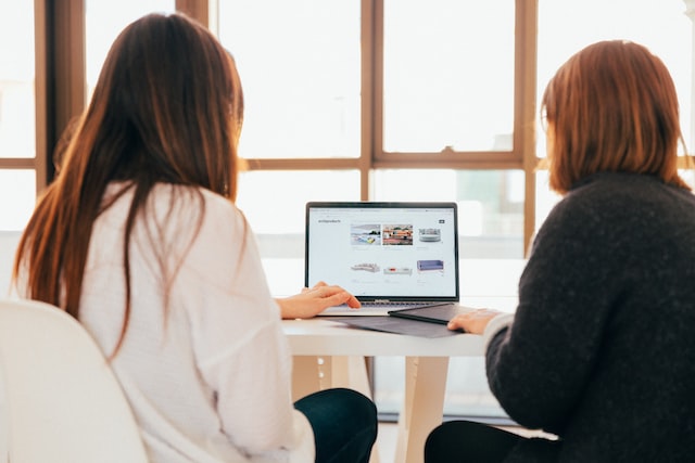 cloud strategy chat with two people