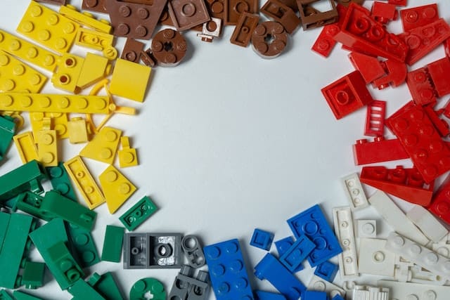 organized lego pieces